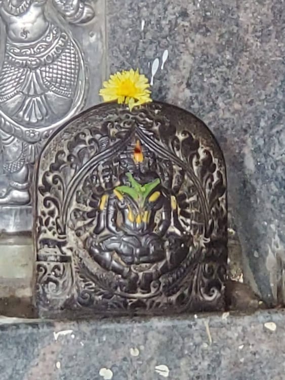 maDi maDi maDiyendu aDigaDighAruve