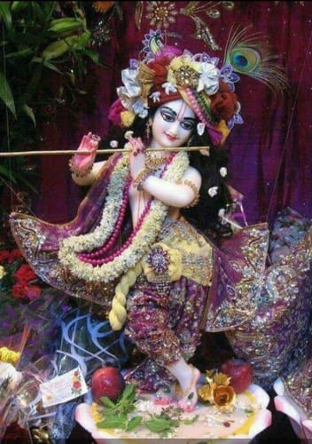 mannAru krishNage mangaLa