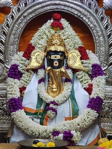 maDi maDi maDiyendu mUrmAru hAruti