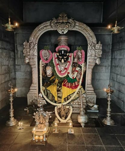 narasimhana pAda bhajaneya mADo